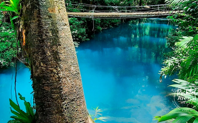 Rio Celeste turquoise waters